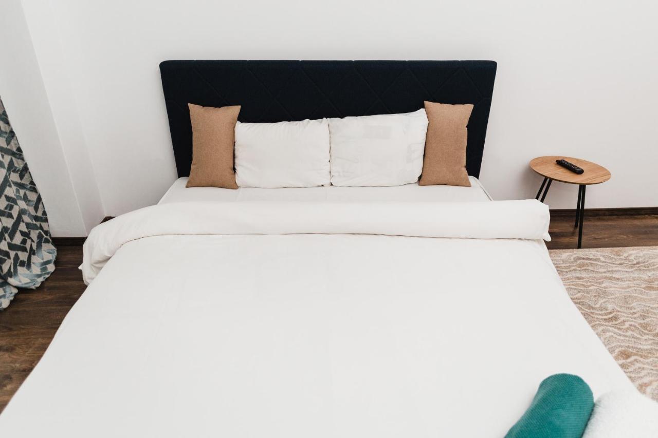 One Room Apart T3 With Free Parking Cluj Napoca Bagian luar foto