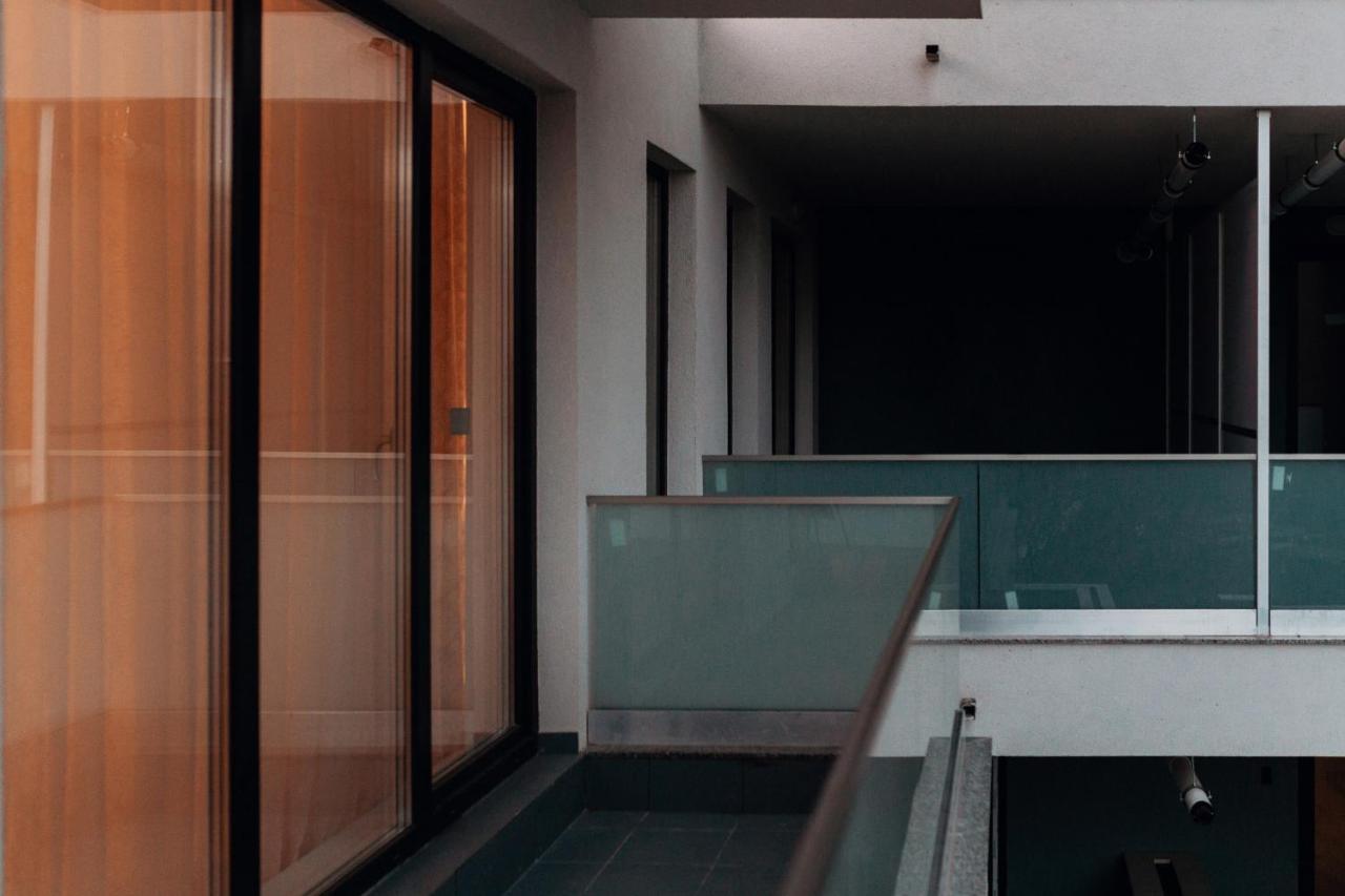 One Room Apart T3 With Free Parking Cluj Napoca Bagian luar foto
